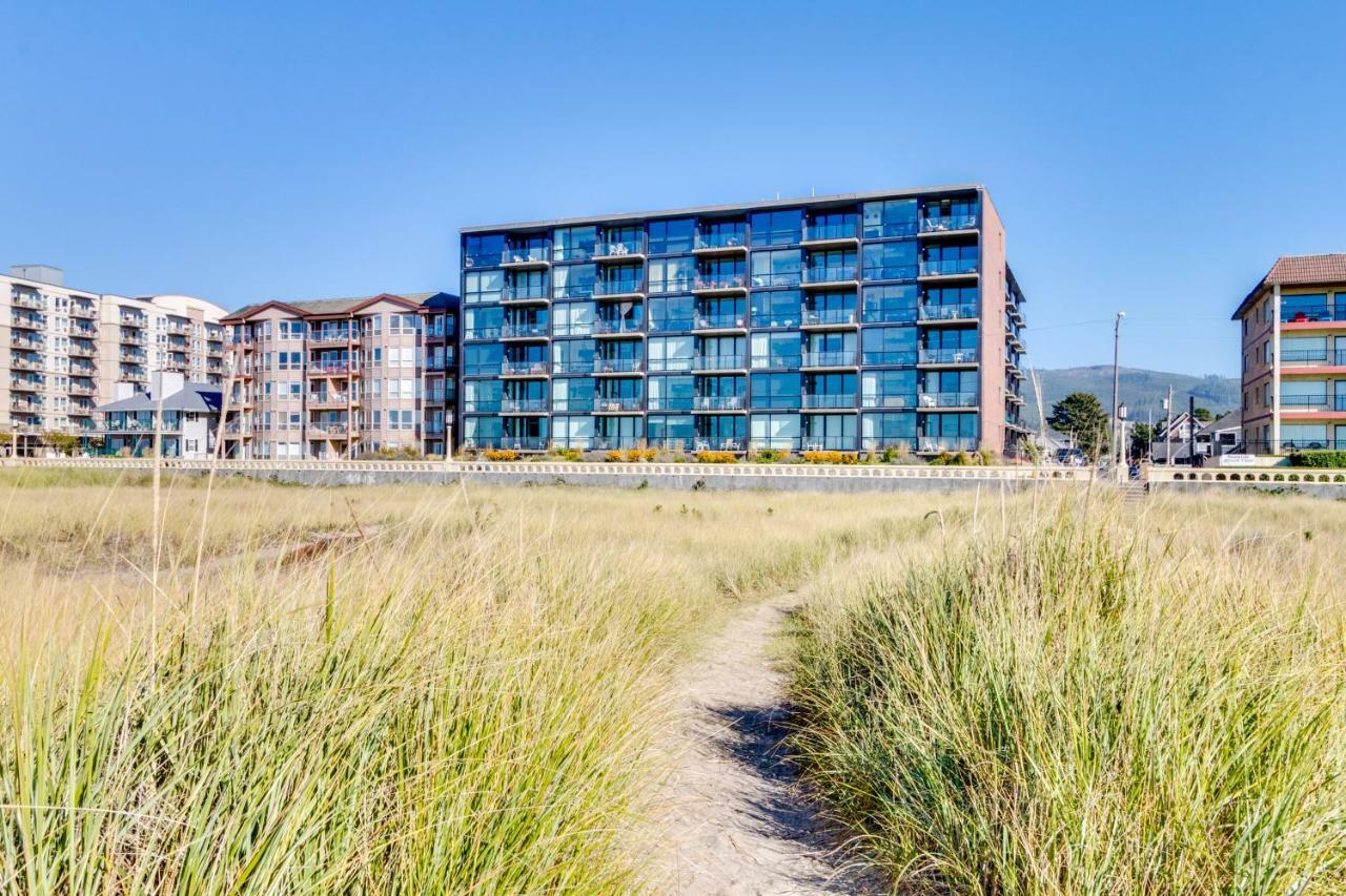 2 Bed 2 Bath Apartment In The Sand And Sea Condos シーサイド エクステリア 写真